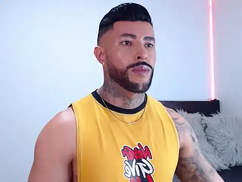 andrea de lucaa online show from 10-06-25, 01:25