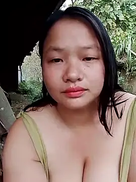 Snapshot of girl-babi chatting on 09-28-25, 08:52 girl-babi online show from 09-28-25, 08:52