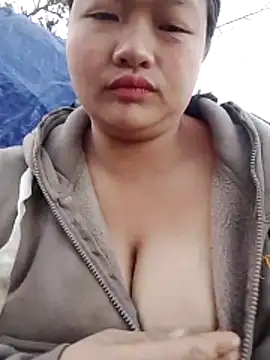 Snapshot of girl-babi chatting on 11-28-25, 09:56 girl-babi online show from 11-28-25, 09:56