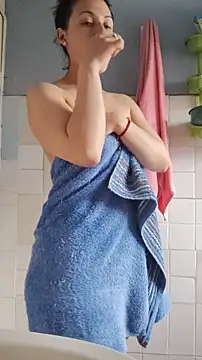 lindasyt online show from 11-24-25, 03:01