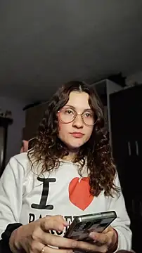 lindasyt online show from 03-25-26, 03:56