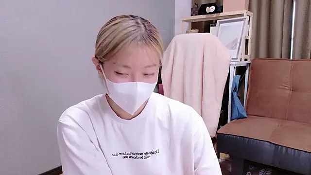 Nana  ch online show from 09-25-25, 05:11