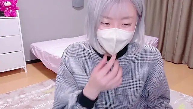 Nana  ch online show from 05-21-26, 04:25