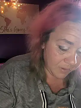 Courdles online show from 11-28-25, 09:28