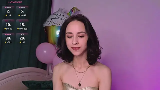 Snapshot of MiaSweetasHoney chatting on 10-17-25, 06:38 MiaSweetasHoney online show from 10-17-25, 06:38