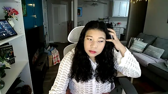 SHEILYN  online show from 04-24-26, 05:43