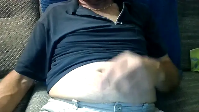 Snapshot of velikifant7 chatting on 11-28-25, 05:15 velikifant7 online show from 11-28-25, 05:15