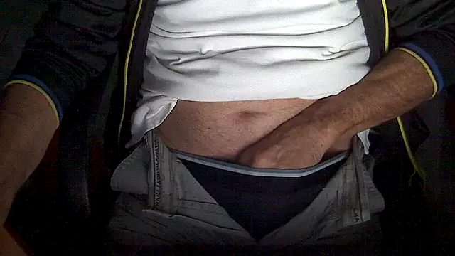 Snapshot of velikifant7 chatting on 12-18-25, 05:24 velikifant7 online show from 12-18-25, 05:24