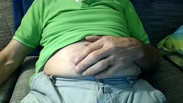 Snapshot of velikifant7 chatting on 12-22-25, 05:54 velikifant7 online show from 12-22-25, 05:54