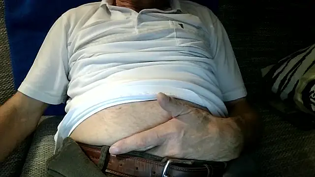 Snapshot of velikifant7 chatting on 01-12-26, 05:18 velikifant7 online show from 01-12-26, 05:18