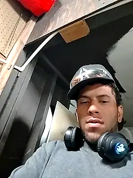 tukica56 online show from 11-01-25, 03:47