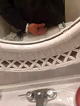 tukica56 online show from 11-18-25, 10:09