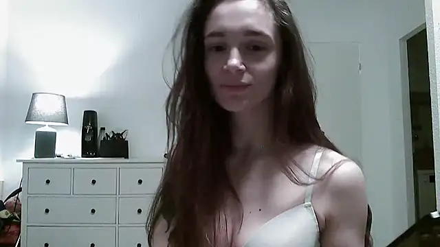   Leyla   online show from 11-06-25, 05:08