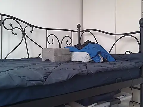 Handsomernguy online show from 02-16-26, 08:32