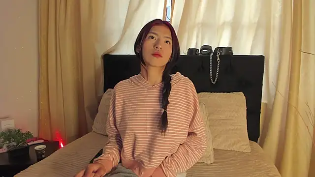 Snapshot of Tiffany_Nm chatting on 09-18-25, 03:25 Tiffany Nm online show from 09-18-25, 03:25