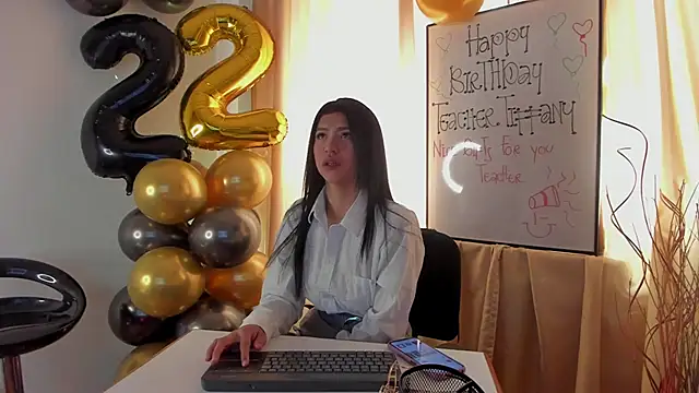 Snapshot of Tiffany_Nm chatting on 09-25-25, 01:59 Tiffany Nm online show from 09-25-25, 01:59