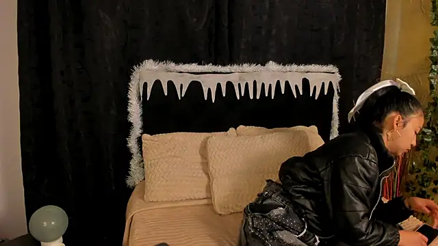 Snapshot of Tiffany_Nm chatting on 12-04-25, 01:20 Tiffany Nm online show from 12-04-25, 01:20