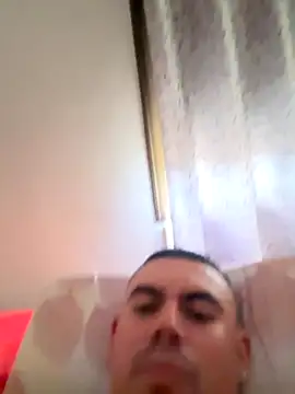 Snapshot of davidxxx099 chatting on 10-17-25, 10:51 davidxxx099 online show from 10-17-25, 10:51