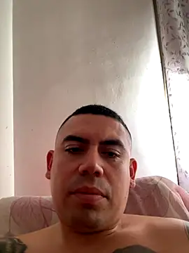 Snapshot of davidxxx099 chatting on 10-31-25, 11:00 davidxxx099 online show from 10-31-25, 11:00