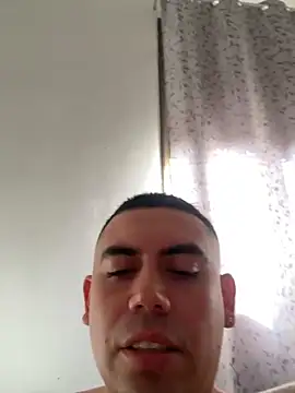 Snapshot of davidxxx099 chatting on 11-25-25, 12:38 davidxxx099 online show from 11-25-25, 12:38