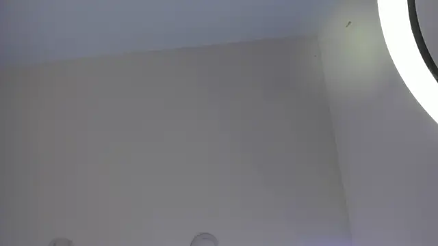 Snapshot of NashuaBell chatting on 09-24-25, 06:22 NashuaBell online show from 09-24-25, 06:22