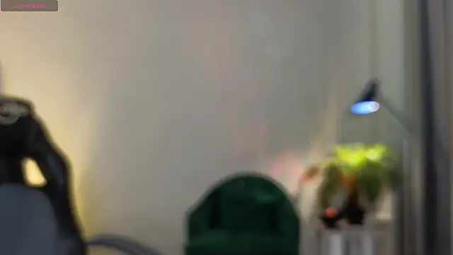 Snapshot of Lucy_louras chatting on 09-26-25, 11:58 Lucy louras online show from 09-26-25, 11:58