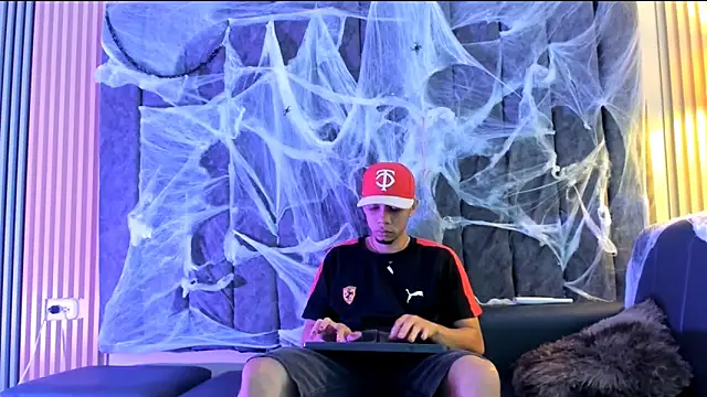 DustinandJordan online show from 10-11-25, 05:17