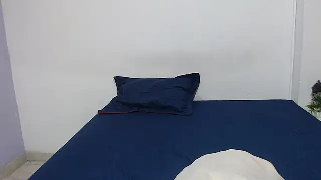onixandghosty1 online show from 05-02-26, 06:57