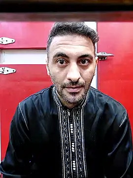 Snapshot of mahdiDido chatting on 10-28-25, 08:11 mahdiDido online show from 10-28-25, 08:11