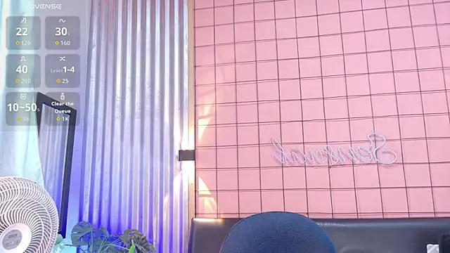 Snapshot of Markuss__ chatting on 11-24-25, 07:24 Markuss online show from 11-24-25, 07:24