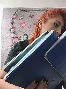 Snapshot of Mariana-94 chatting on 05-18-26, 04:24 Mariana-94 online show from 05-18-26, 04:24