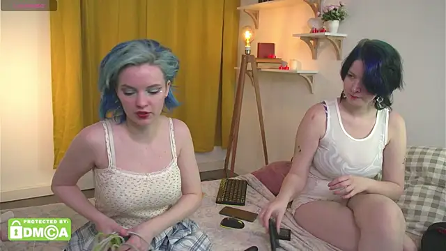 bluebeell online show from 04-20-26, 01:58