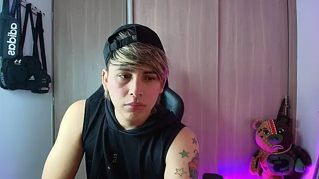 brunothompson3 online show from 09-25-25, 11:19