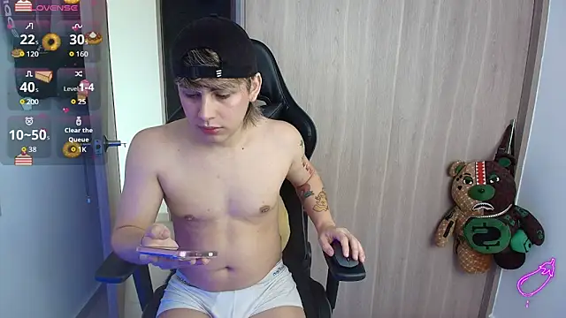 brunothompson3 online show from 10-13-25, 04:51