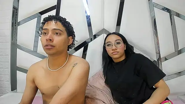 KiaraandEnzzo  online show from 09-11-25, 03:39