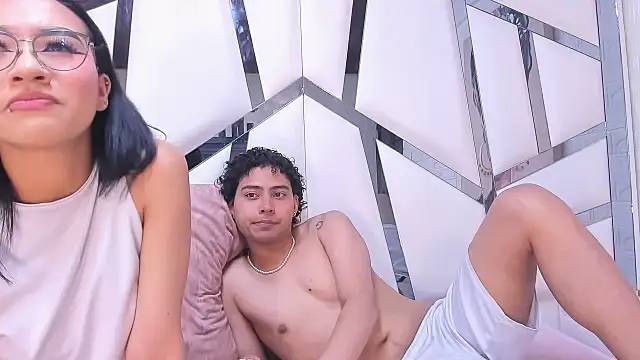 KiaraandEnzzo  online show from 09-12-25, 03:39