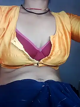 Snapshot of Hut_rotu_cute chatting on 09-24-25, 05:16 Hut rotu cute online show from 09-24-25, 05:16