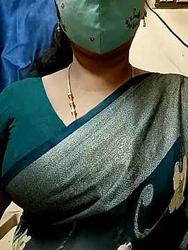 Snapshot of sushma26 chatting on 07-24-26, 05:49 sushma26 online show from 07-24-26, 05:49