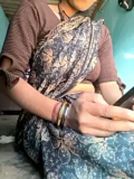 Snapshot of CUTGIRL76 chatting on 12-18-25, 09:26 CUTGIRL76 online show from 12-18-25, 09:26