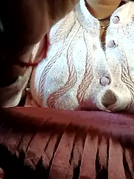 Snapshot of CUTGIRL76 chatting on 01-11-26, 09:47 CUTGIRL76 online show from 01-11-26, 09:47