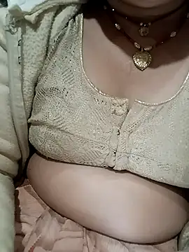 Snapshot of CUTGIRL76 chatting on 01-13-26, 05:51 CUTGIRL76 online show from 01-13-26, 05:51