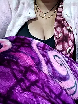 Snapshot of CUTGIRL76 chatting on 01-15-26, 01:54 CUTGIRL76 online show from 01-15-26, 01:54