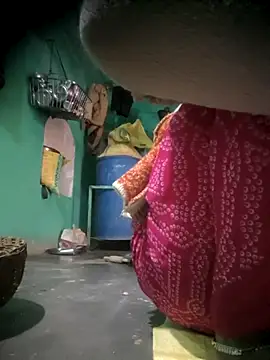 Snapshot of CUTGIRL76 chatting on 02-12-26, 02:17 CUTGIRL76 online show from 02-12-26, 02:17