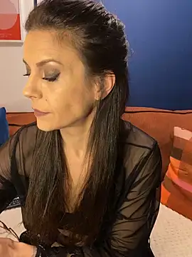 Snapshot of Aria_Storm_ chatting on 02-01-26, 07:01 Aria Storm online show from 02-01-26, 07:01