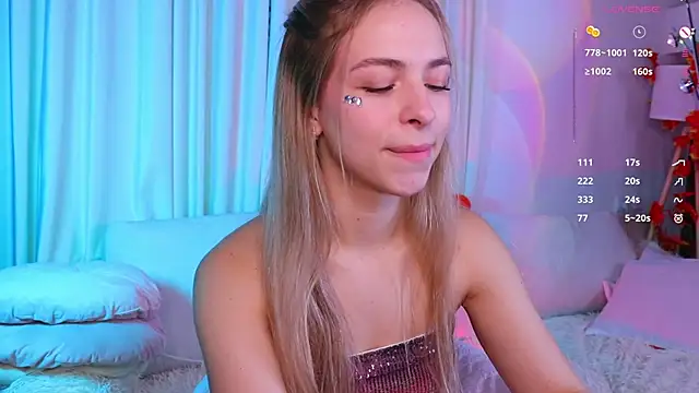 Snapshot of ShinyBarbie chatting on 10-24-25, 06:43 ShinyBarbie online show from 10-24-25, 06:43