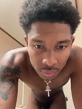 Snapshot of Lillie33366 chatting on 12-17-25, 11:22 Lillie33366 online show from 12-17-25, 11:22