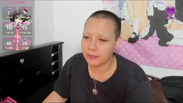 Snapshot of Cherry_vald chatting on 05-13-26, 12:24 Cherry vald online show from 05-13-26, 12:24