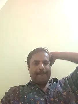 vardh033 online show from 09-19-25, 02:51