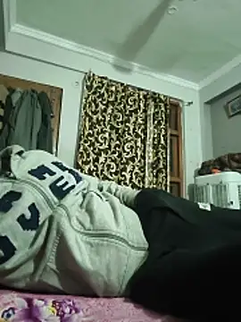 vardh033 online show from 02-17-26, 02:08