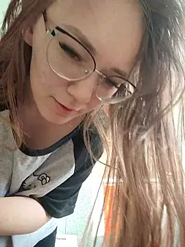 Snapshot of AlisaWyn chatting on 01-16-26, 07:01 AlisaWyn online show from 01-16-26, 07:01